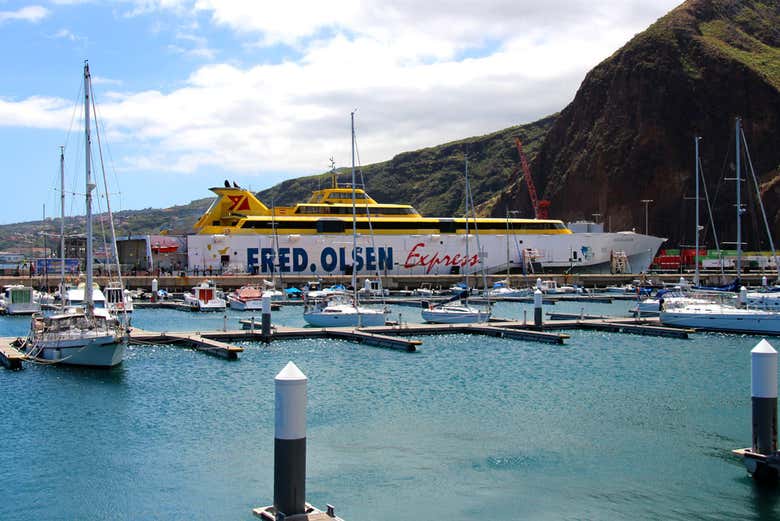 Traghetto da Tenerife alla Gomera